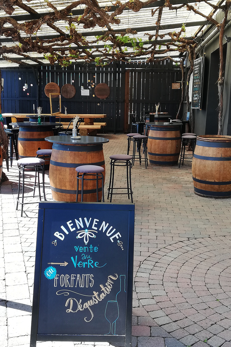 800x1200-auberson-degustation-vin-terrasse