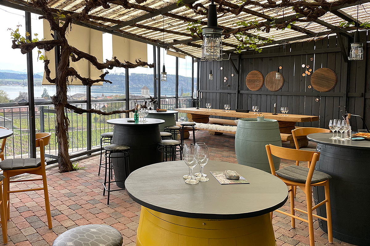 1200x800-auberson-terrasse-ephemere-vue-automne